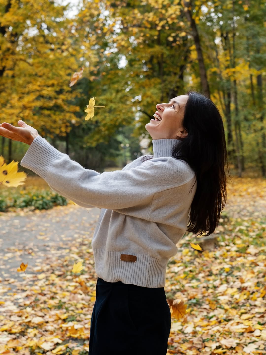 Тепло і модно: Валентина Хамайко показала ідеальні светри для зими