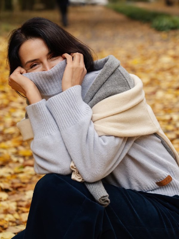 Тепло і модно: Валентина Хамайко показала ідеальні светри для зими