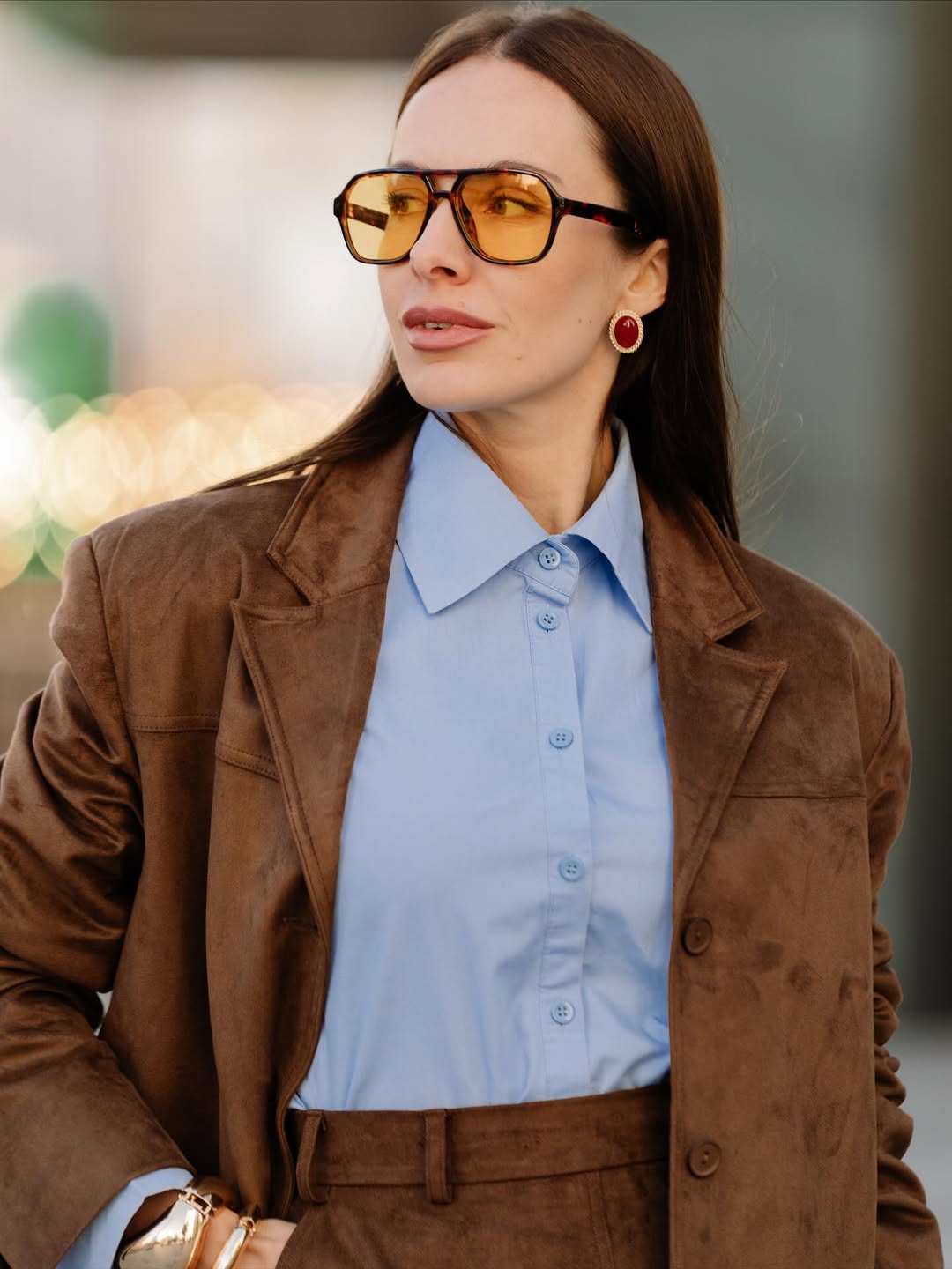 Як виглядає трендовий костюм у наймоднішому кольорі сезону: приклад від Христини Горняк