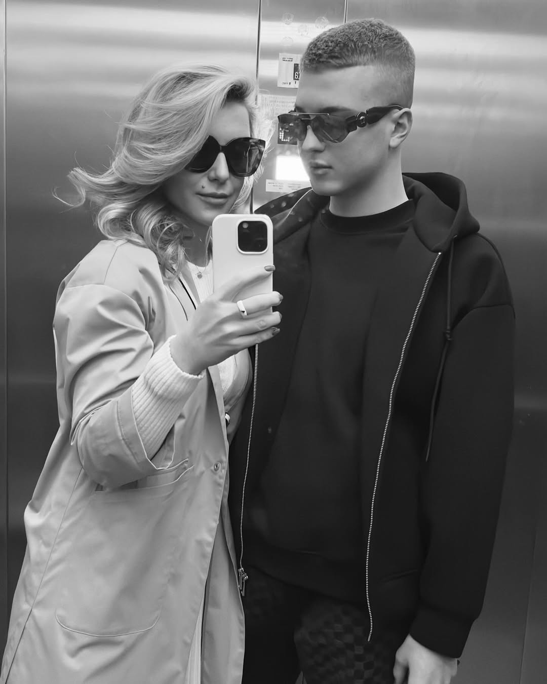 Марина Боржемська показала архівні фото сина-красеня: як він виглядав у дитинстві