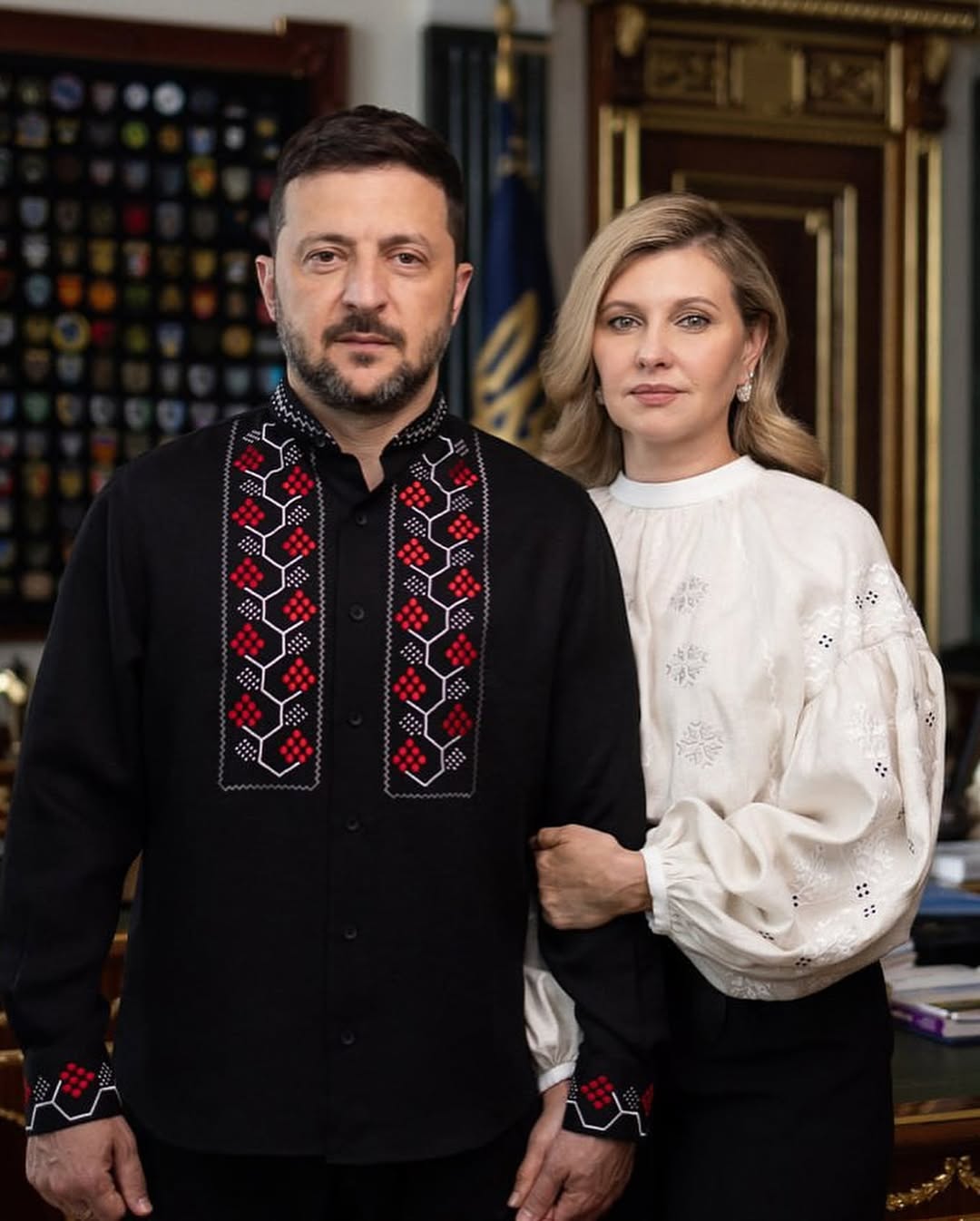 "Це не просто одяг - це броня": дизайнерка пояснила символізм вишиванки Володимира Зеленського