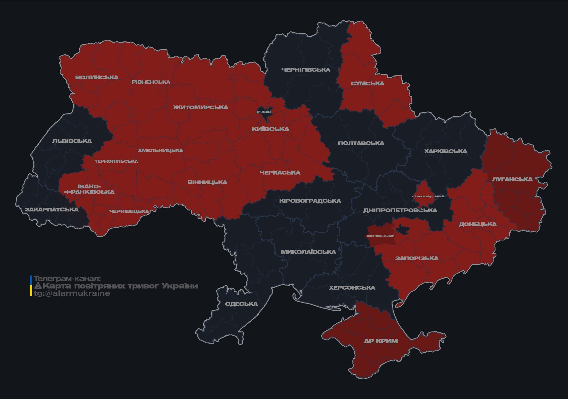 В Луцьку на тлі атаки дронів пролунали вибухи