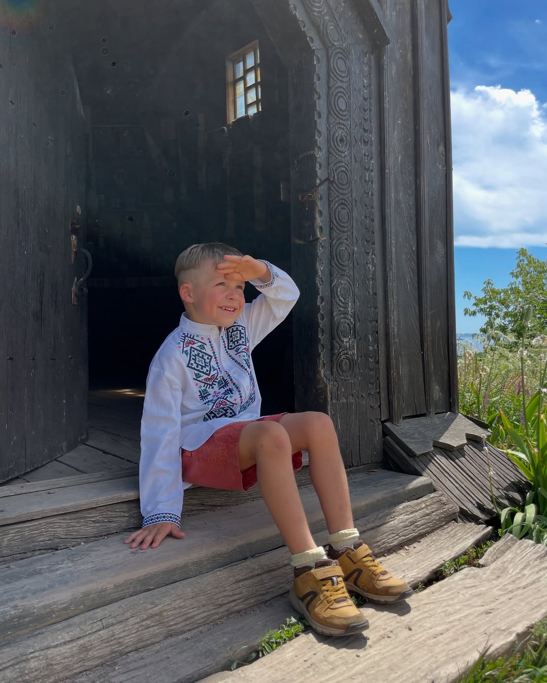 Звезда "плюсов" Валентина Хамайко показала младшего сына, который заметно подрос (фото)