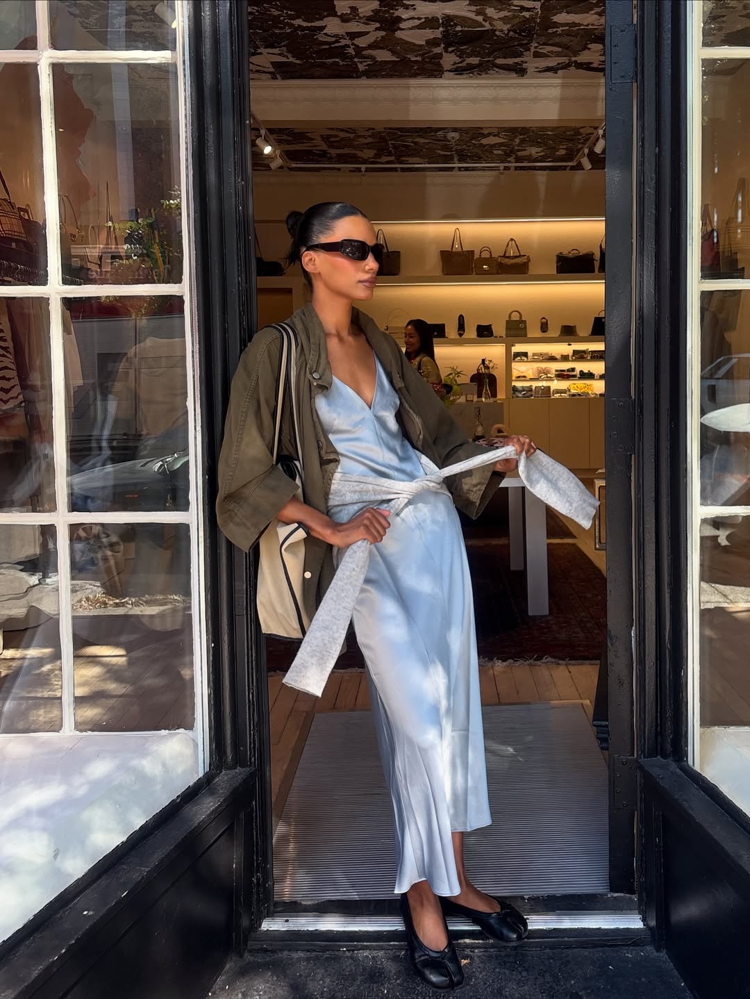 От платьев-комбинаций до жакетов: 8 трендов весны 2026, которые сделают вас стильными