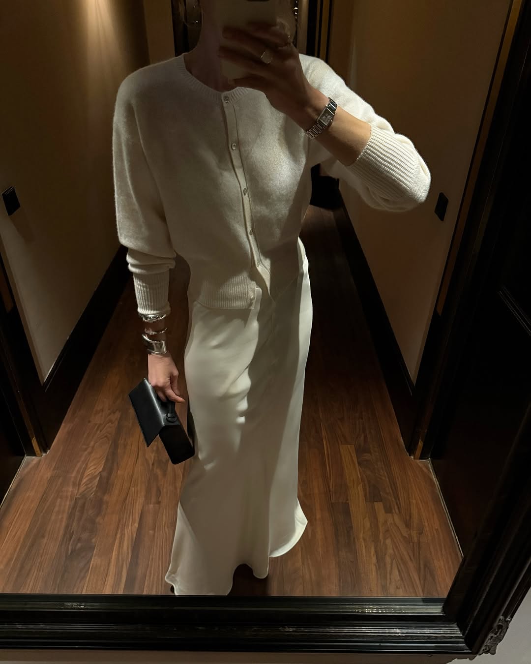 Total white look: елегантний образ на День Валентина, який зможе повторити кожна