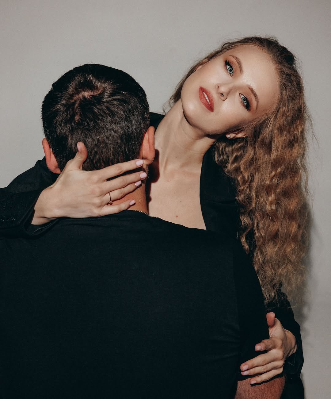 Зірка "Кріпосної" "засвітила" загадкового коханого, від якого народила донечку