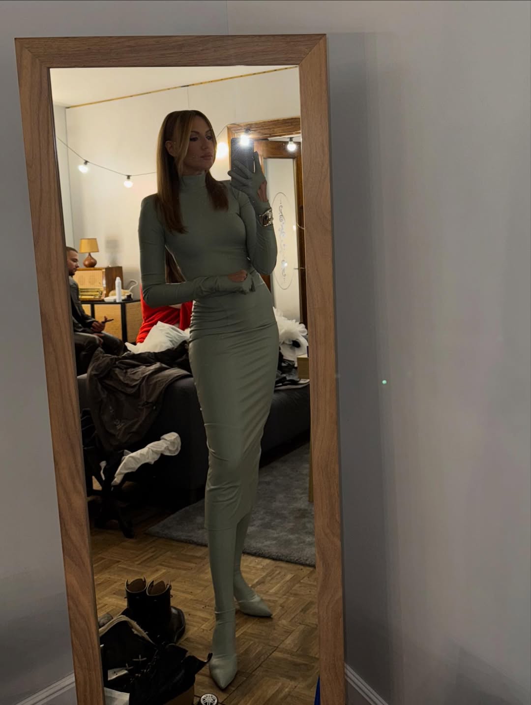 Сміливий "лук": як Леся Нікітюк поєднала екошкіру та пухнасту шубу