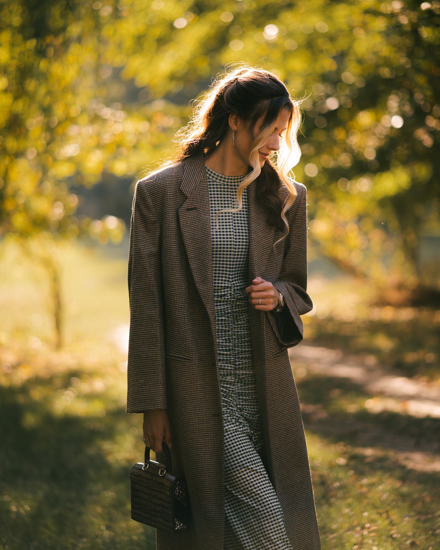 Масивне пальто та приталена сукня. Магучіх показала стильний "лук" на осінь (фото)