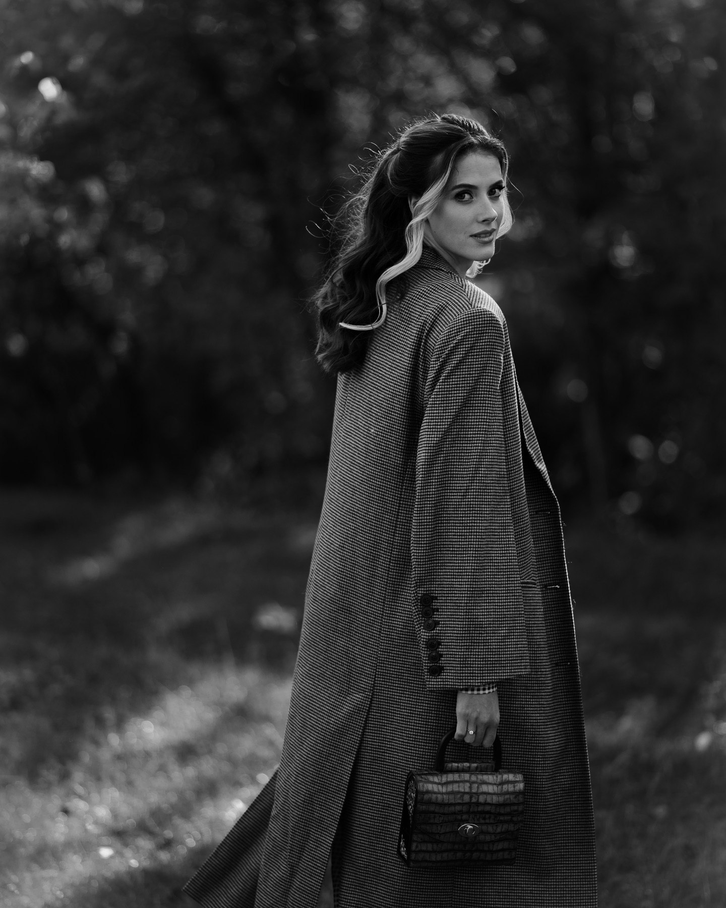 Масивне пальто та приталена сукня. Магучіх показала стильний "лук" на осінь (фото)