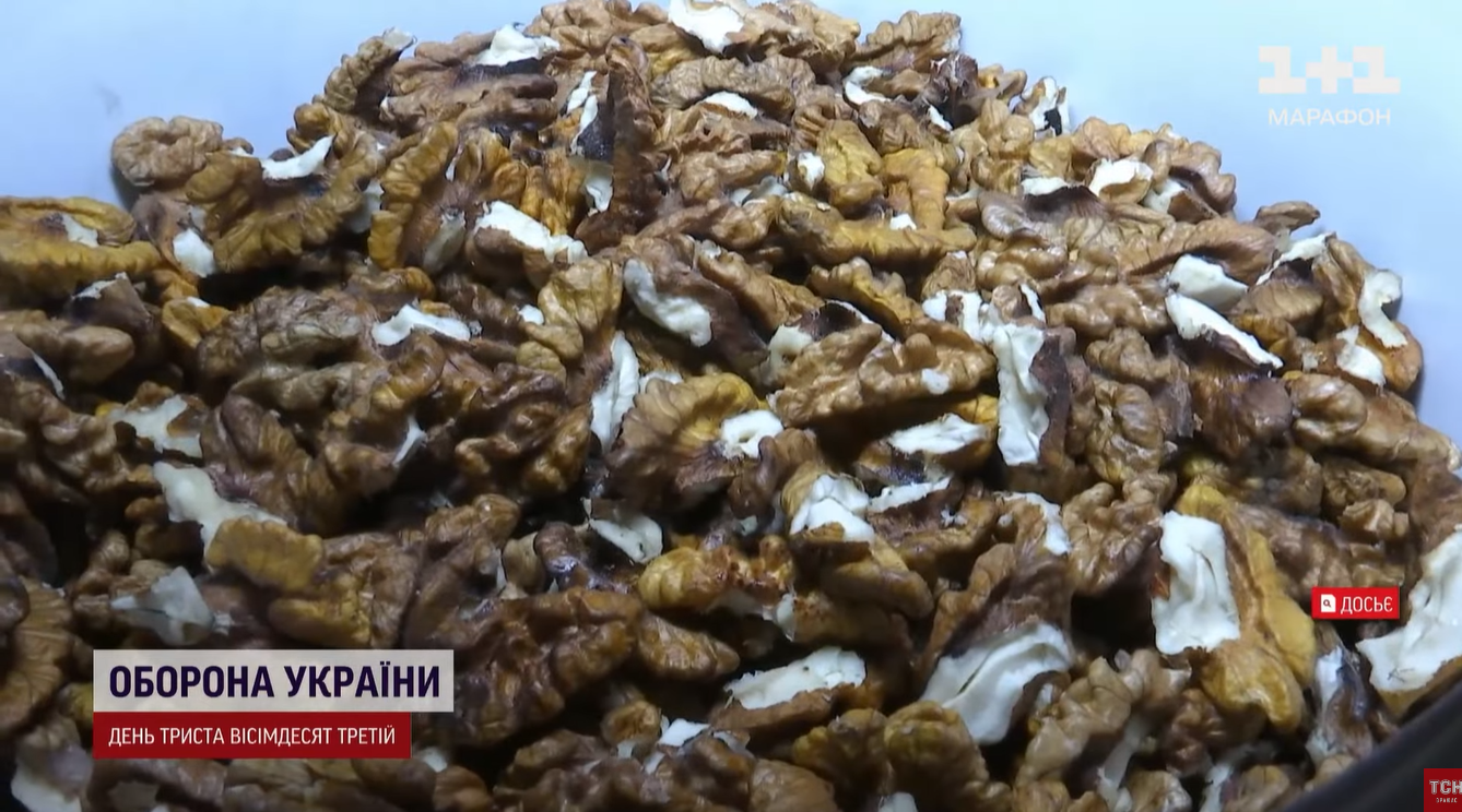 Помогают выстоять в самом "аду": украинские пенсионеры отправляют ВСУ особенные подарки