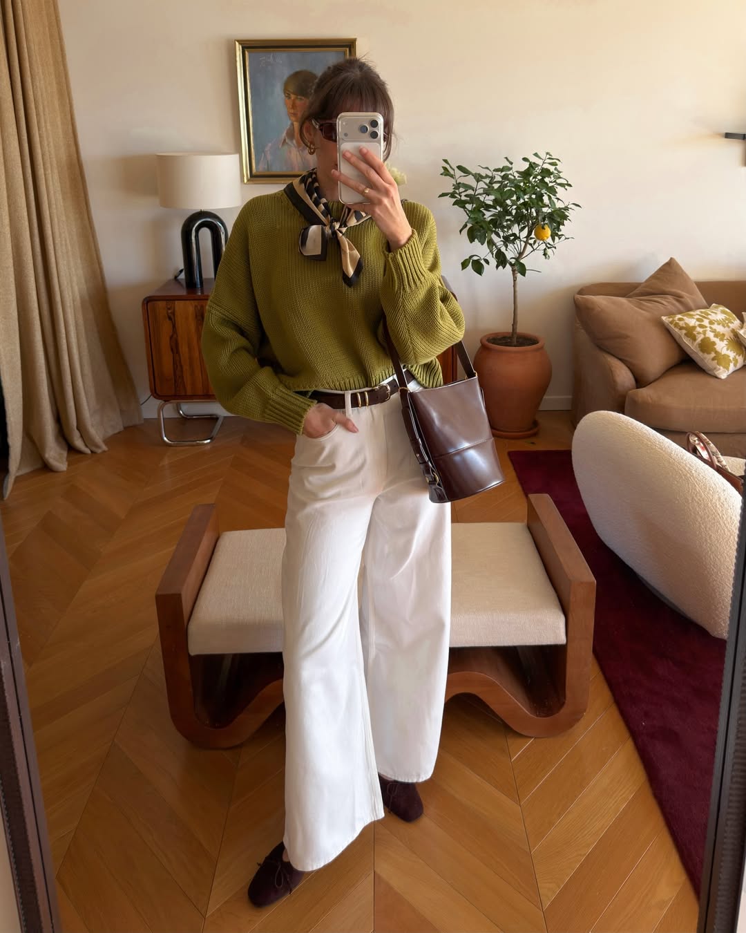 Эти джинсы уже не носят: чем их заменить весной 2026