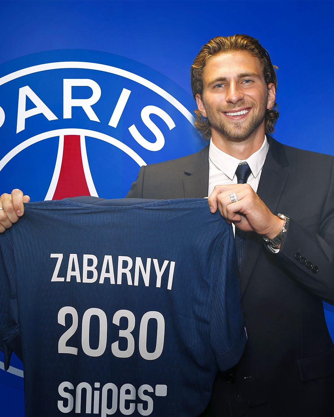 Забарний офіційно став гравцем ПСЖ: фінансові деталі трансферу та дата дебюту