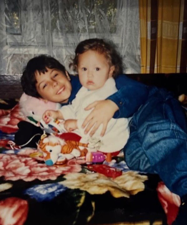 Как две капли воды: Даша Квиткова поразила схожестью со своим сыном на архивных фото