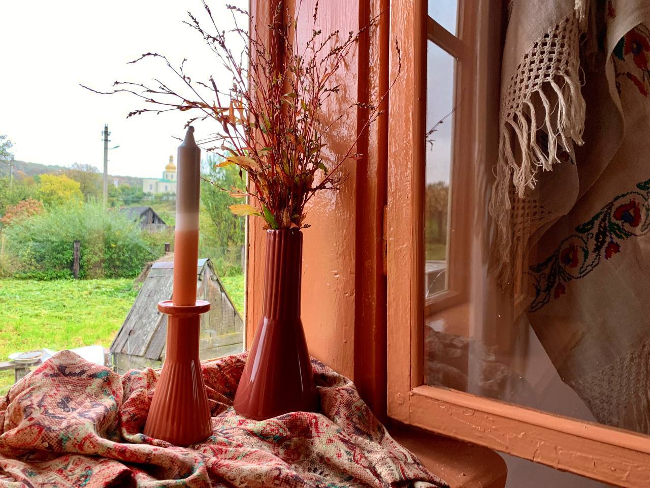 В Україні ремонтують старі хати та виставляють їх на продаж: як це виглядає (фото)