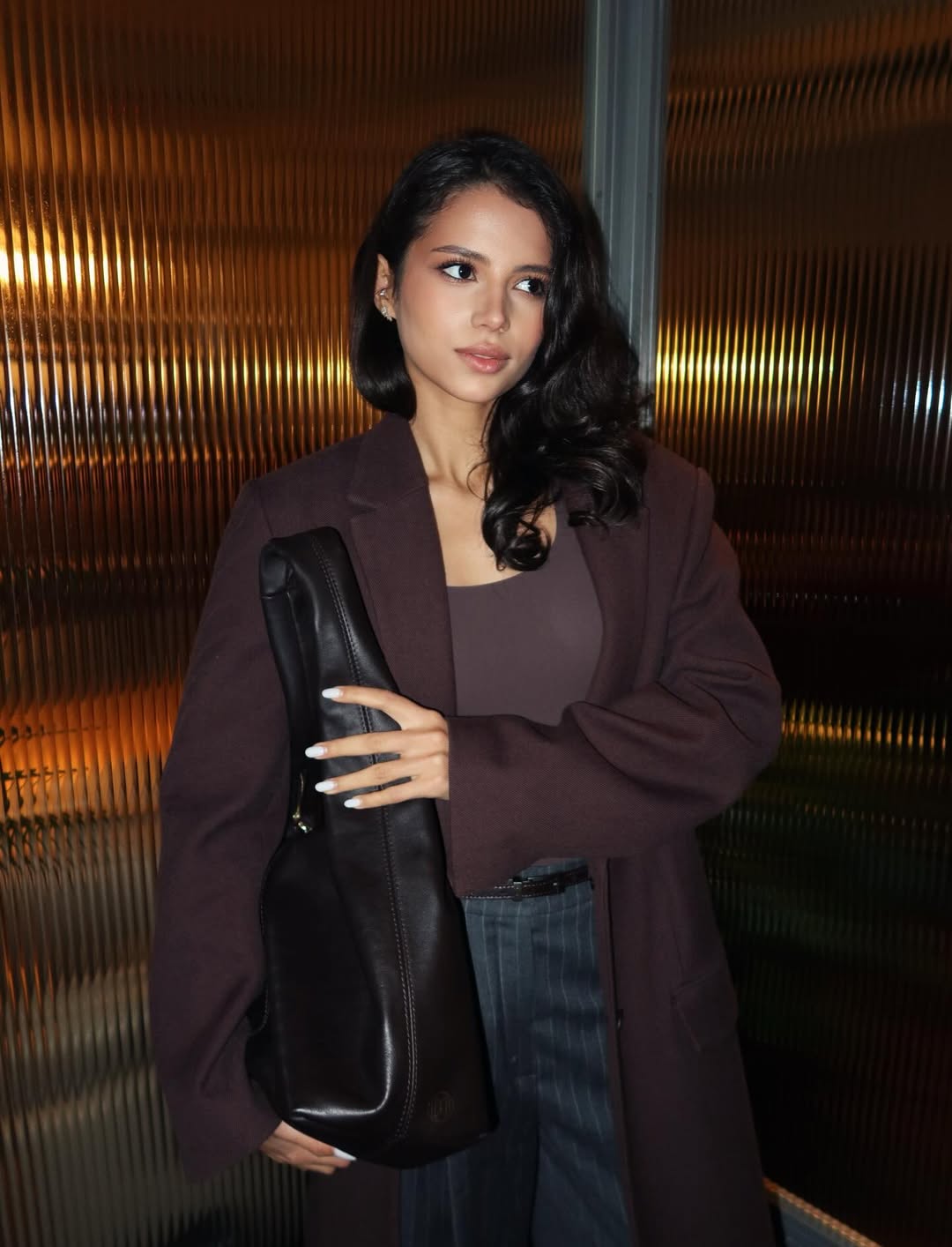 Софія Шамія показала стильний міський образ, який личить усім