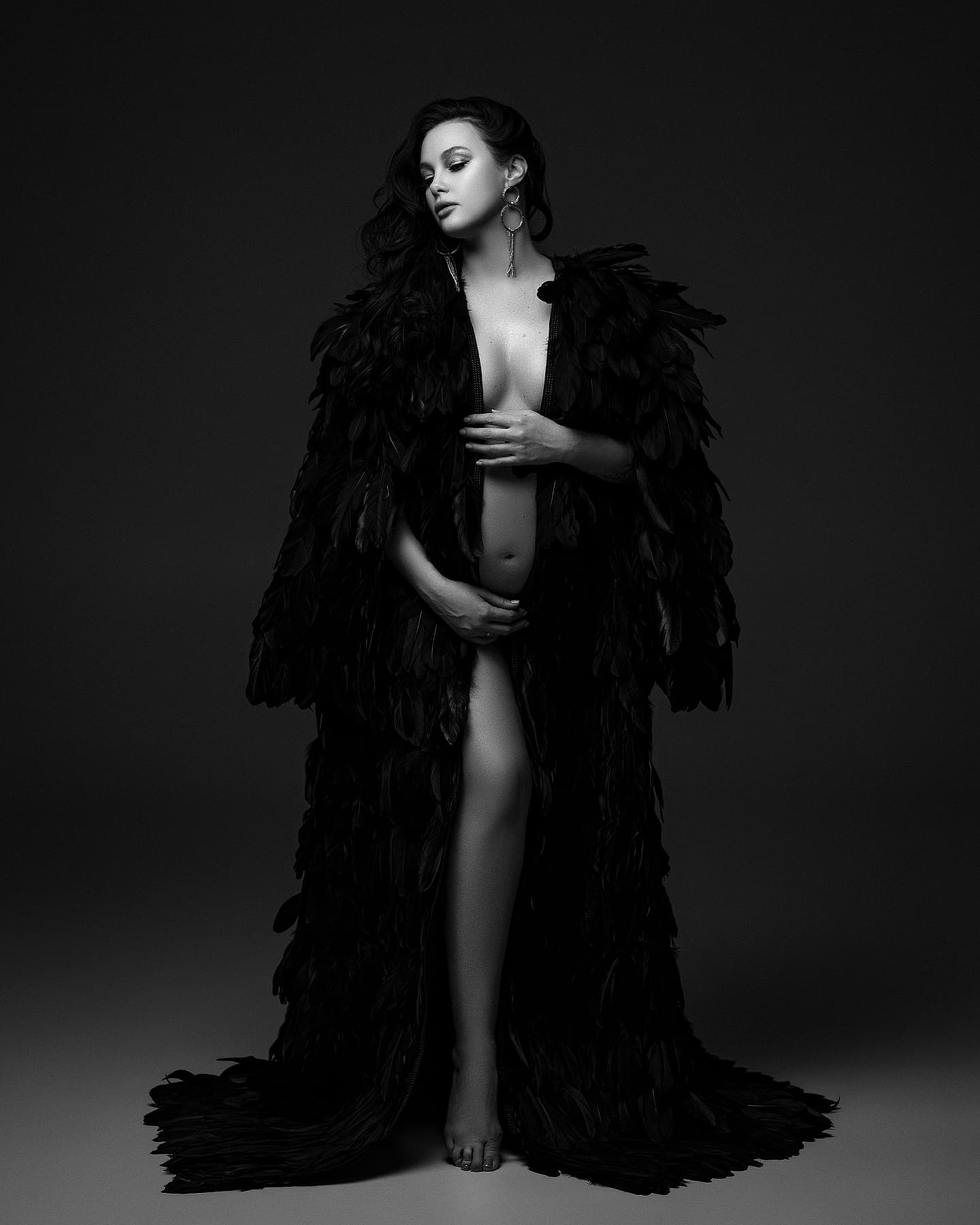 Дружина Позитива зачарувала сміливими фото без білизни на останньому місяці вагітності