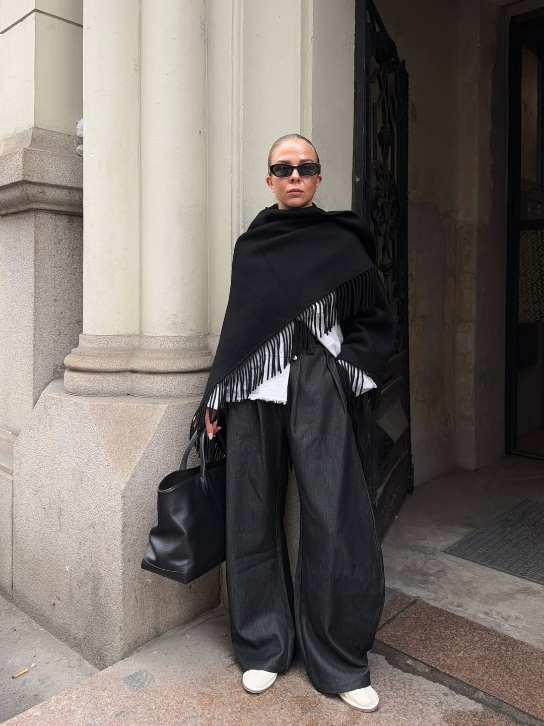 Бахрома, хутро і шкіра: зимові тренди, які легко вписати у повсякденний стиль