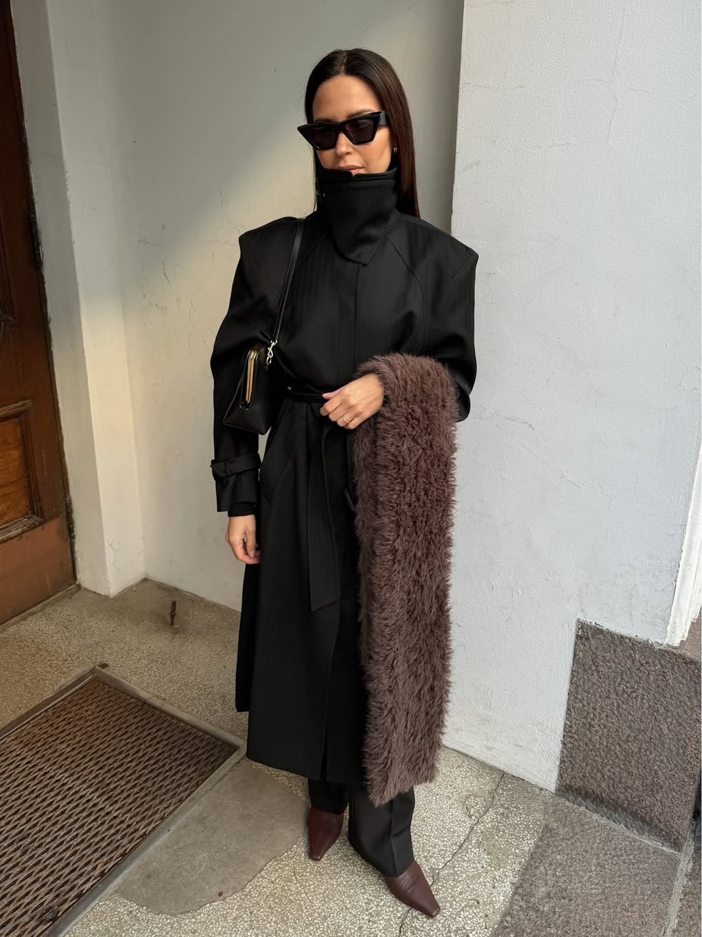 Бахрома, хутро і шкіра: зимові тренди, які легко вписати у повсякденний стиль