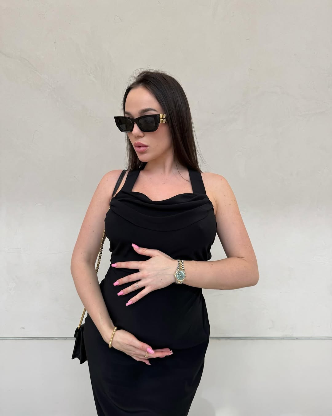 Звезда "Холостяка" рассекретила пол будущего малыша: трогательное видео