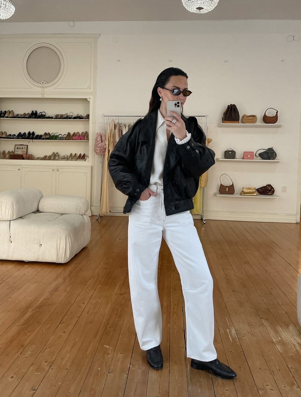 Самые модные джинсы на весну 2026: 5 беспроигрышных сочетаний, которые работают всегда