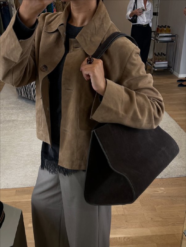 Яку куртку купити на весну, щоб носити роками: 5 універсальних варіантів