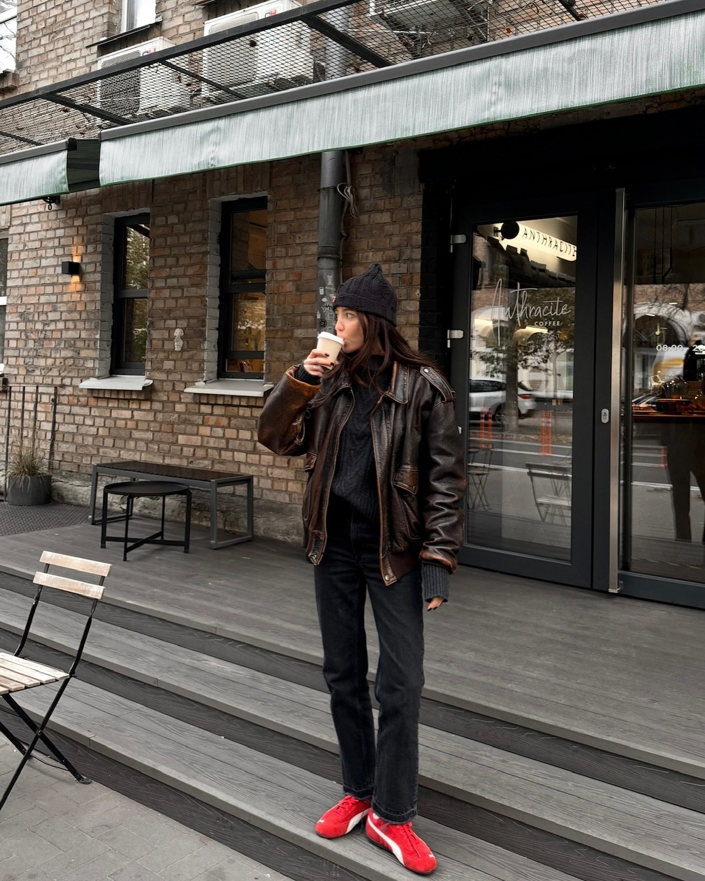 Трінчер і Дорофєєва показали найбільш трендові головні убори цієї зими: як вони виглядають