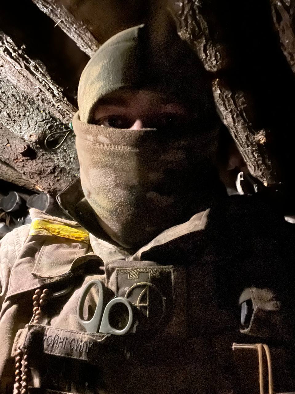 "У наших справах наша слава". Історії військового, медика та волонтерки, які добровільно стали на захист України