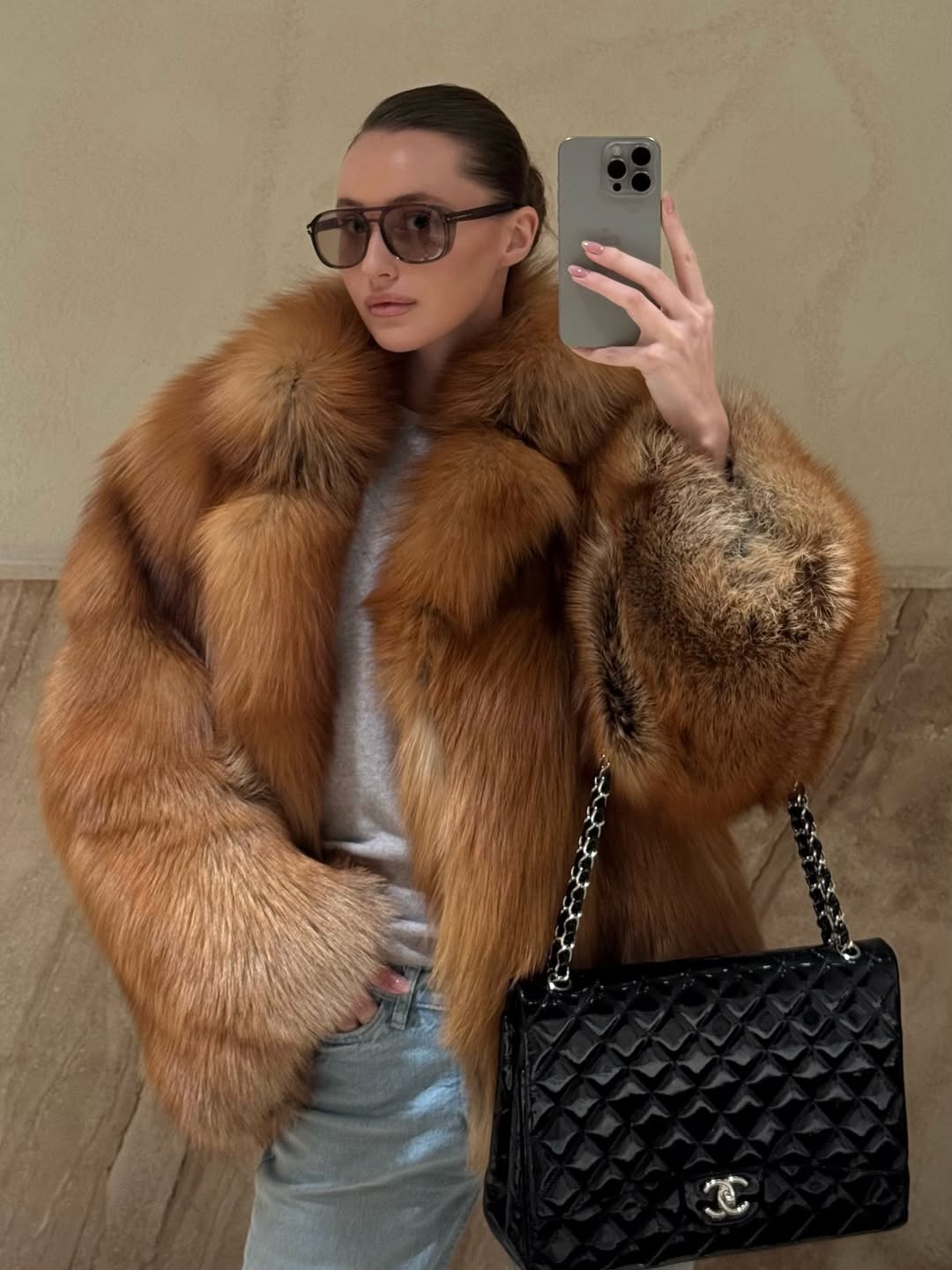 Як носити об’ємну шубу і виглядати дорого: приклад від колишньої Тищенка