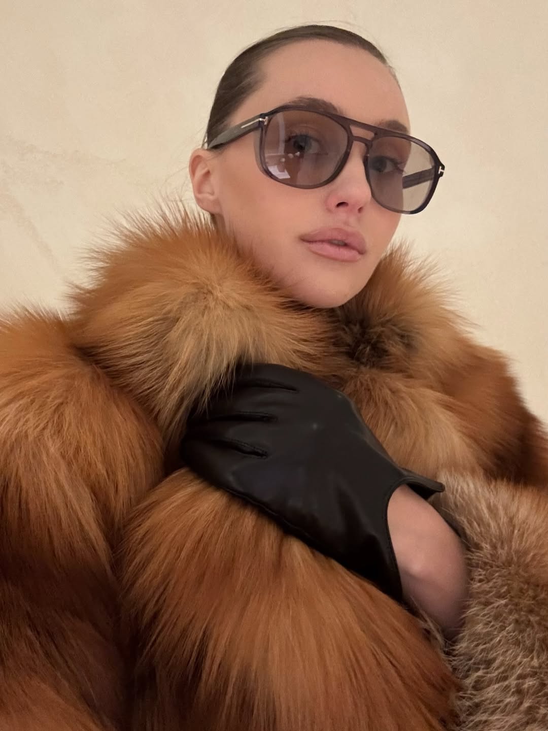 Як носити об’ємну шубу і виглядати дорого: приклад від колишньої Тищенка