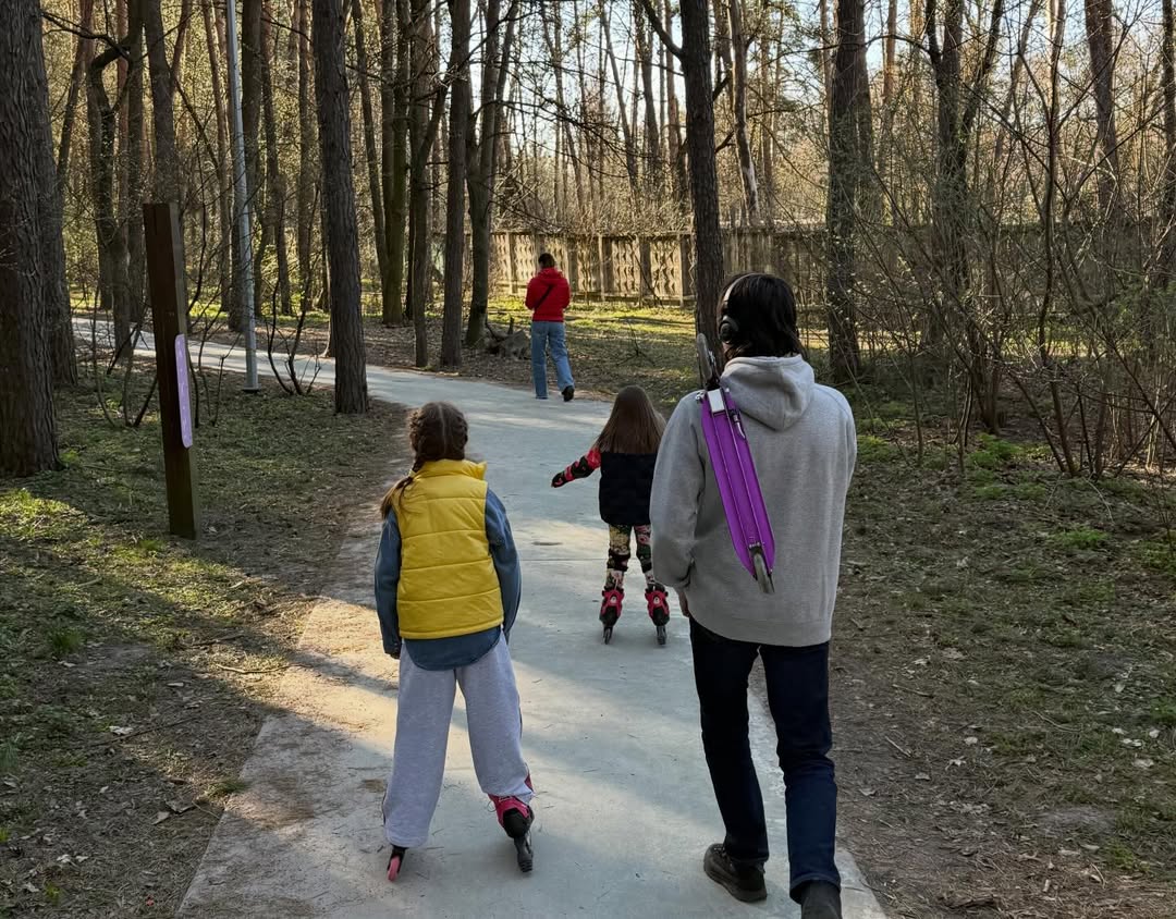 Притула замилував новими фото з дітьми: як змінилися його син і доньки