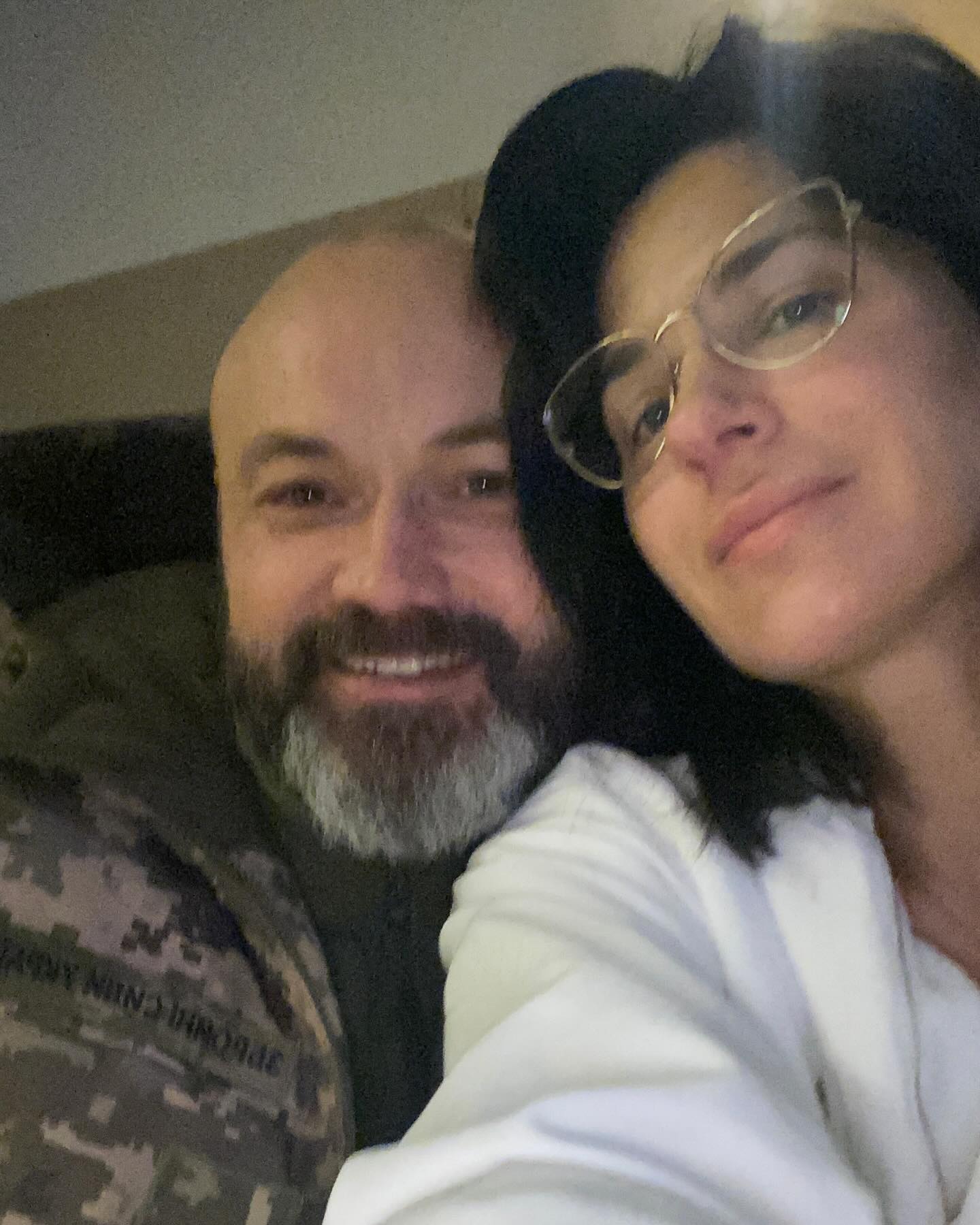 Маша Єфросиніна зворушливо звернулася до чоловіка-військового у річницю весілля