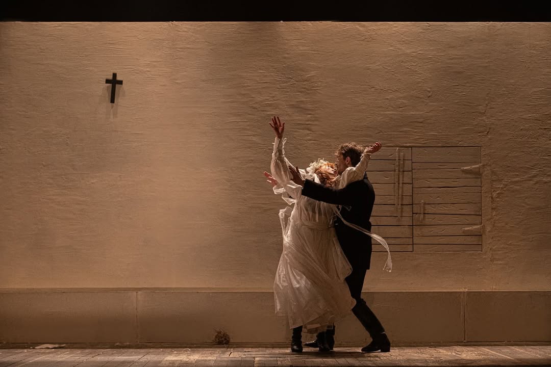 Зірка "Конотопської відьми" вперше стала мамою: стать дитини та фото