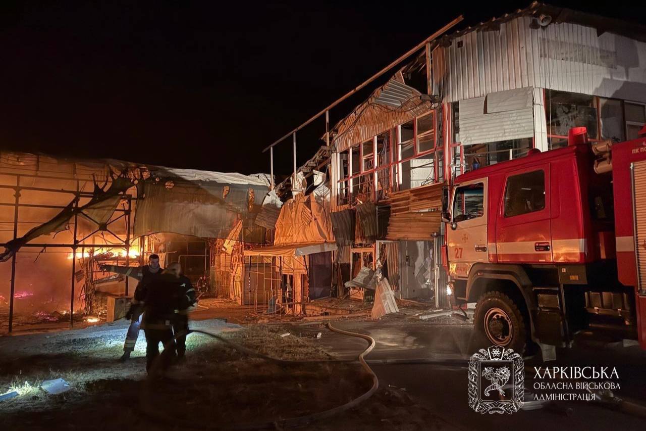 Разрушенные дома, пожары и пострадавшие: все о ночном обстреле Харькова