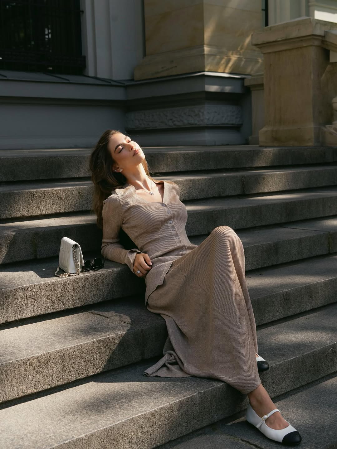 Донька Віри Брежнєвої показала трендове взуття літа 2025: як воно виглядає