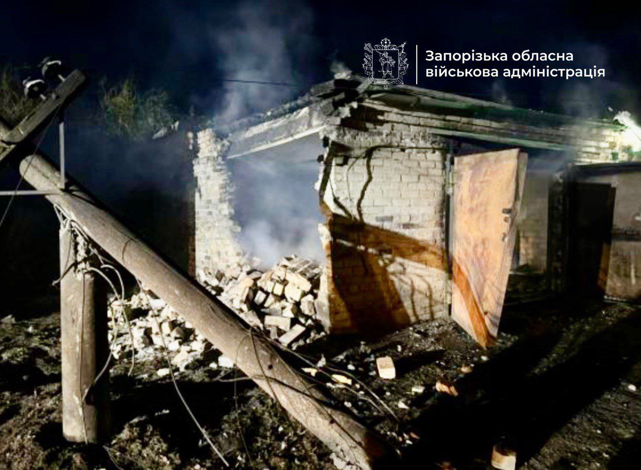 Нічна атака РФ на Запоріжжя: сталися пожежі, пошкоджено нежитлові будівлі