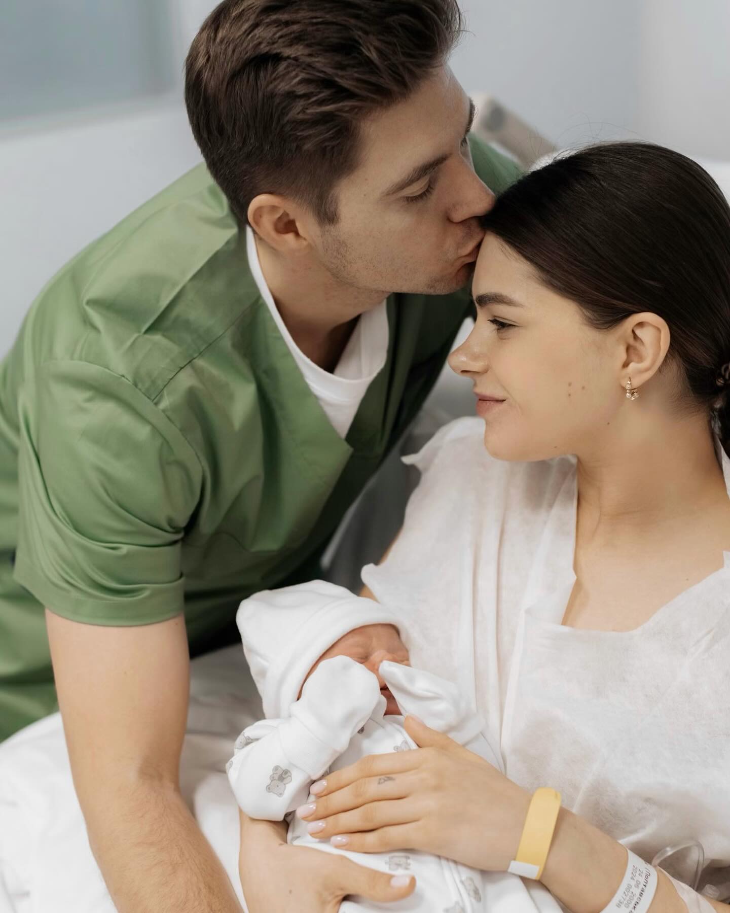 Дружина Остапчука показала маленького сина та розповіла про материнство (фото)