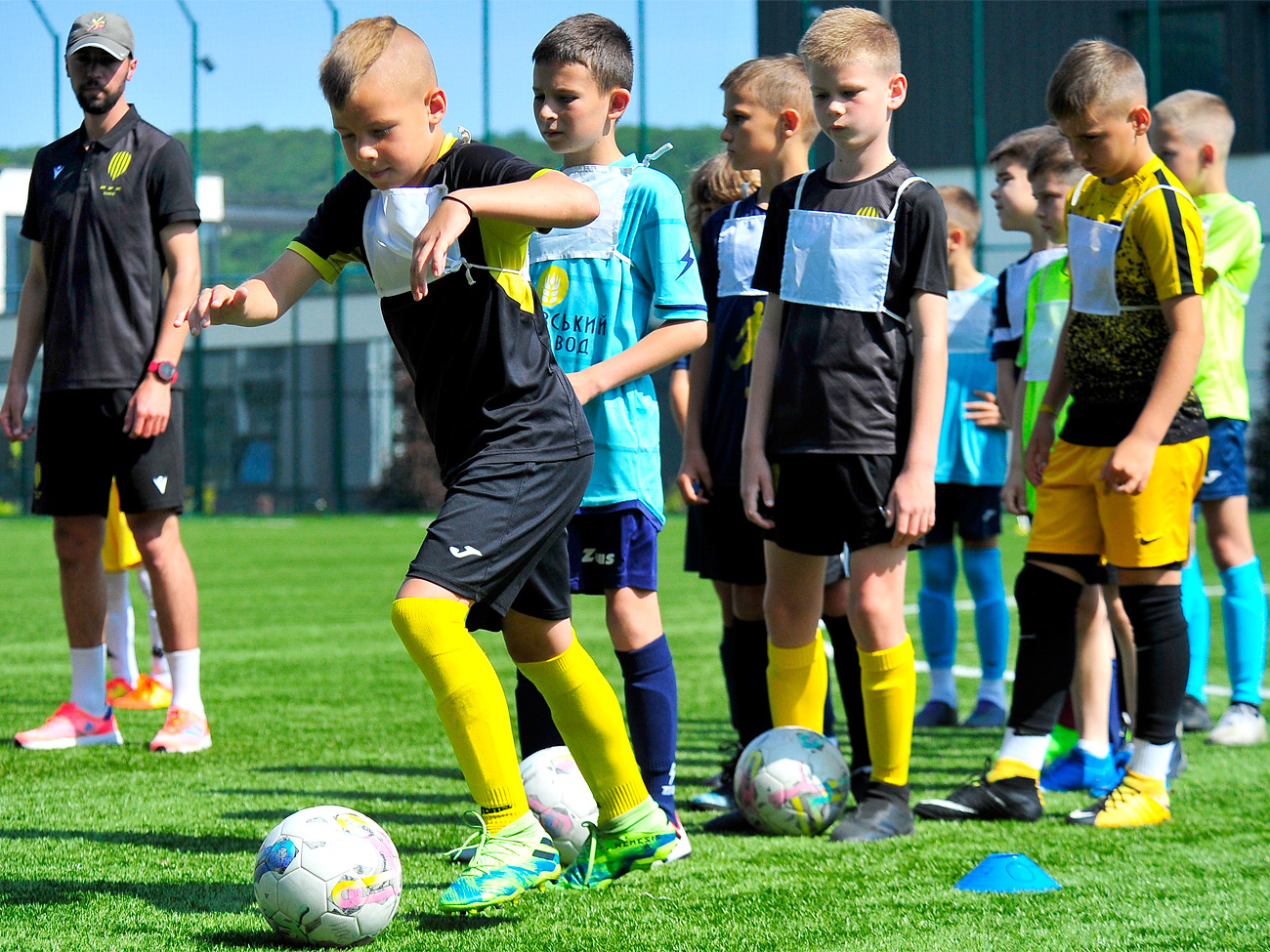 Козловський: академія ФК "Рух" набирає юних чемпіонів