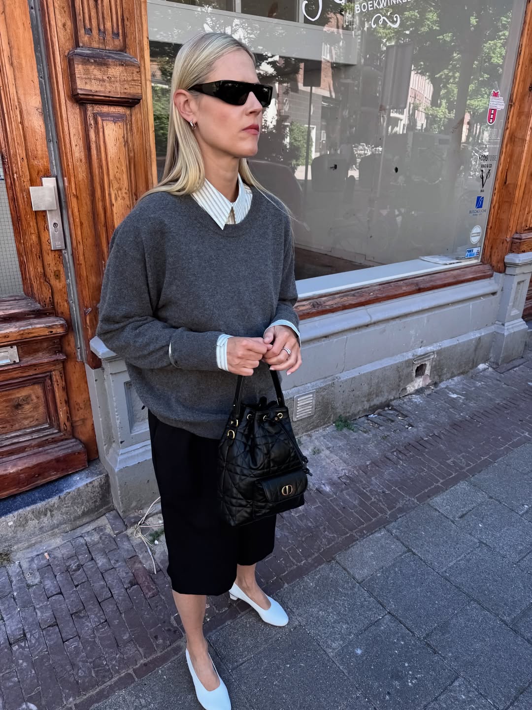 З чим носити довгі шорти: топ-4 модні пари взуття на літо