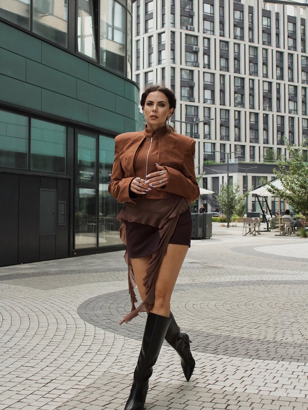 Як виглядають трендові чоботи на осінь 2025: приклад від Насті Каменських