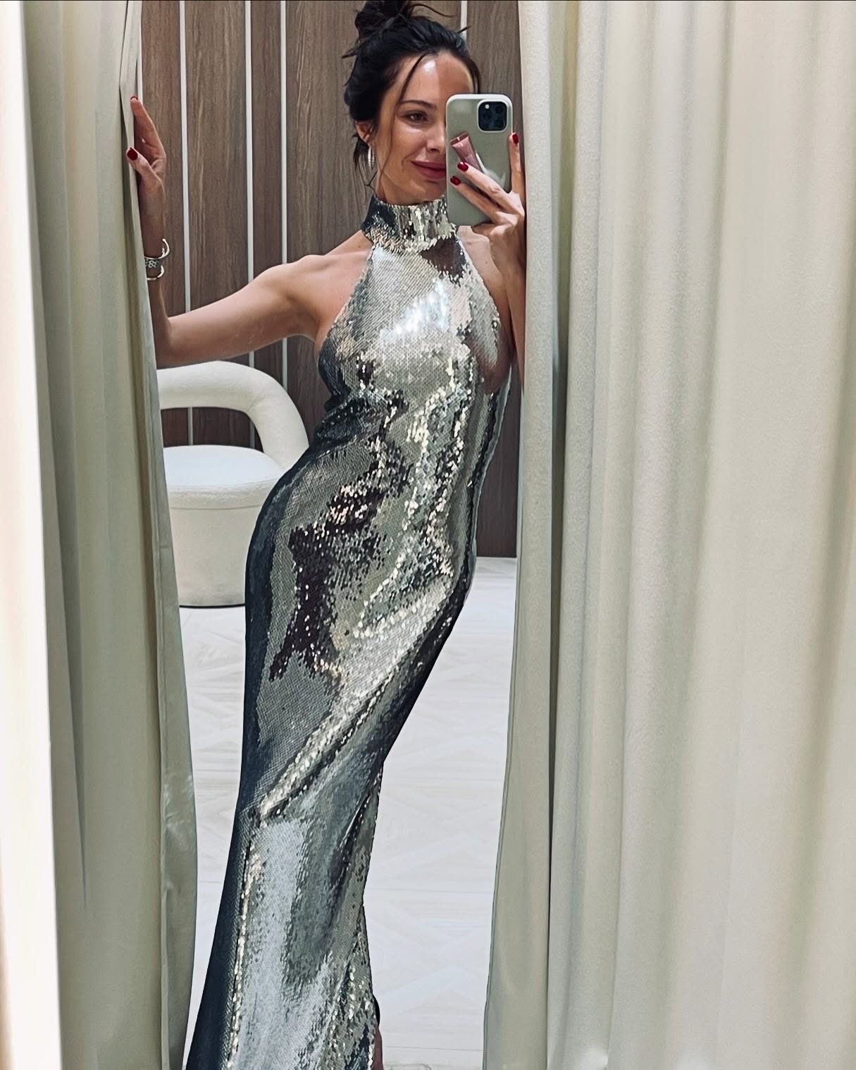 У чому виблискувати на Різдво і Новий рік: Кароль, Різатдінова, Ребрик і дружина Павліка показали святкові образи