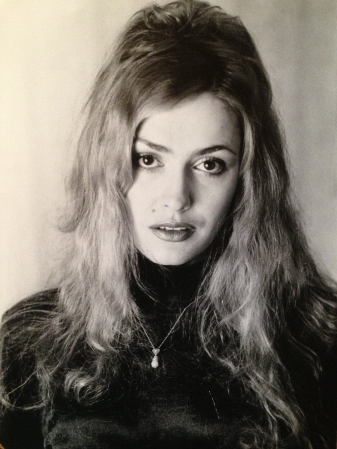 Сумська показала архівні фото: як вона виглядала 30 років тому