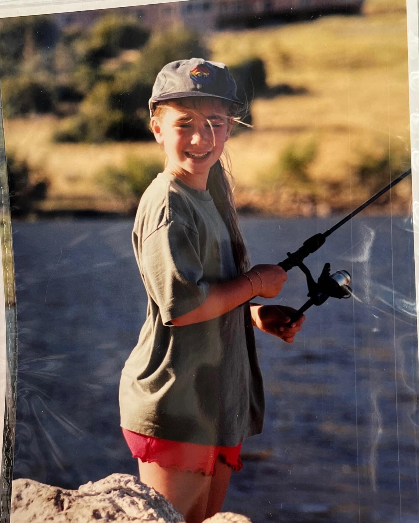 Встречалась с Крисом Эвансом и поддержала Украину: неизвестные факты о звезде "Эмили в Париже"