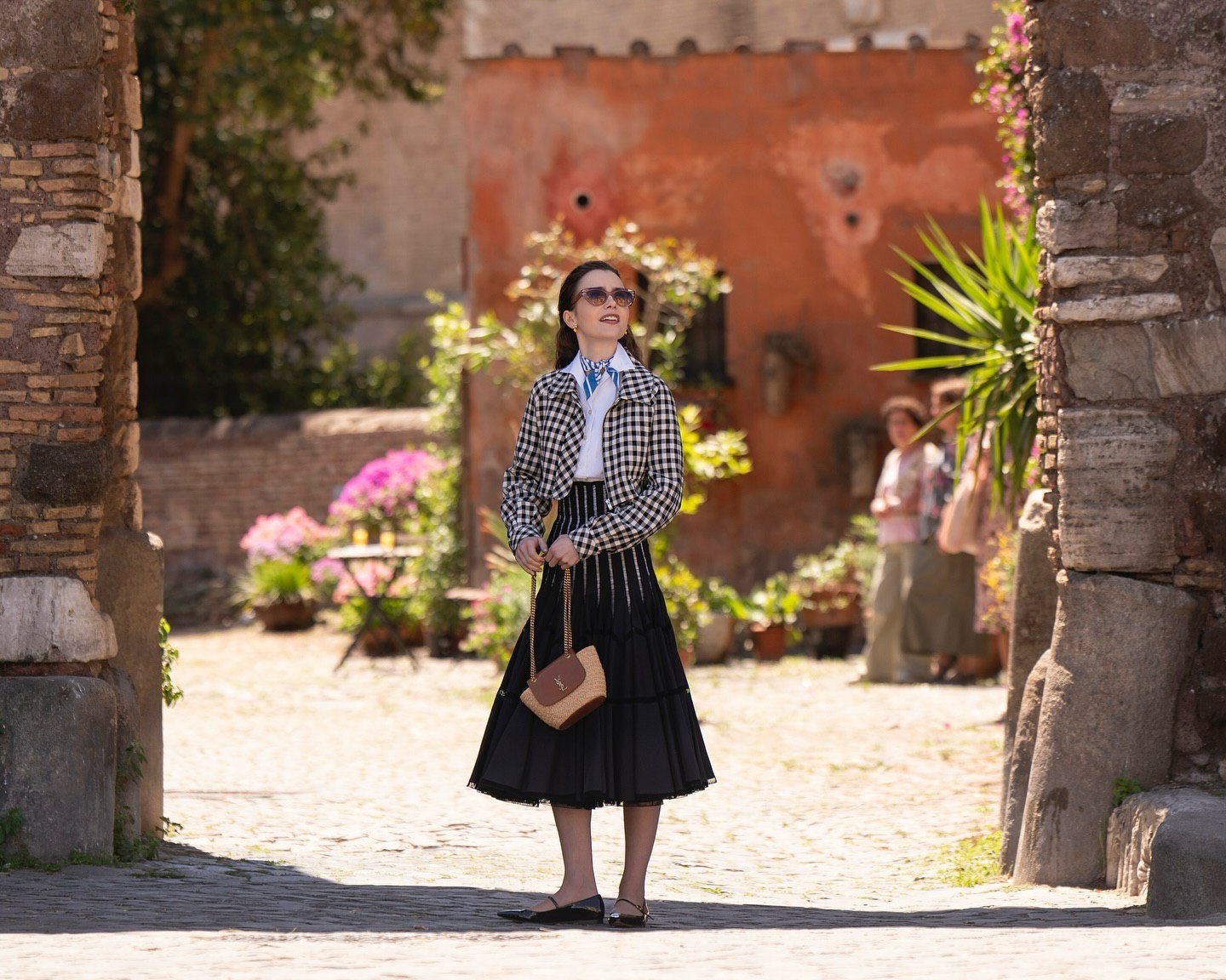 Встречалась с Крисом Эвансом и поддержала Украину: неизвестные факты о звезде "Эмили в Париже"