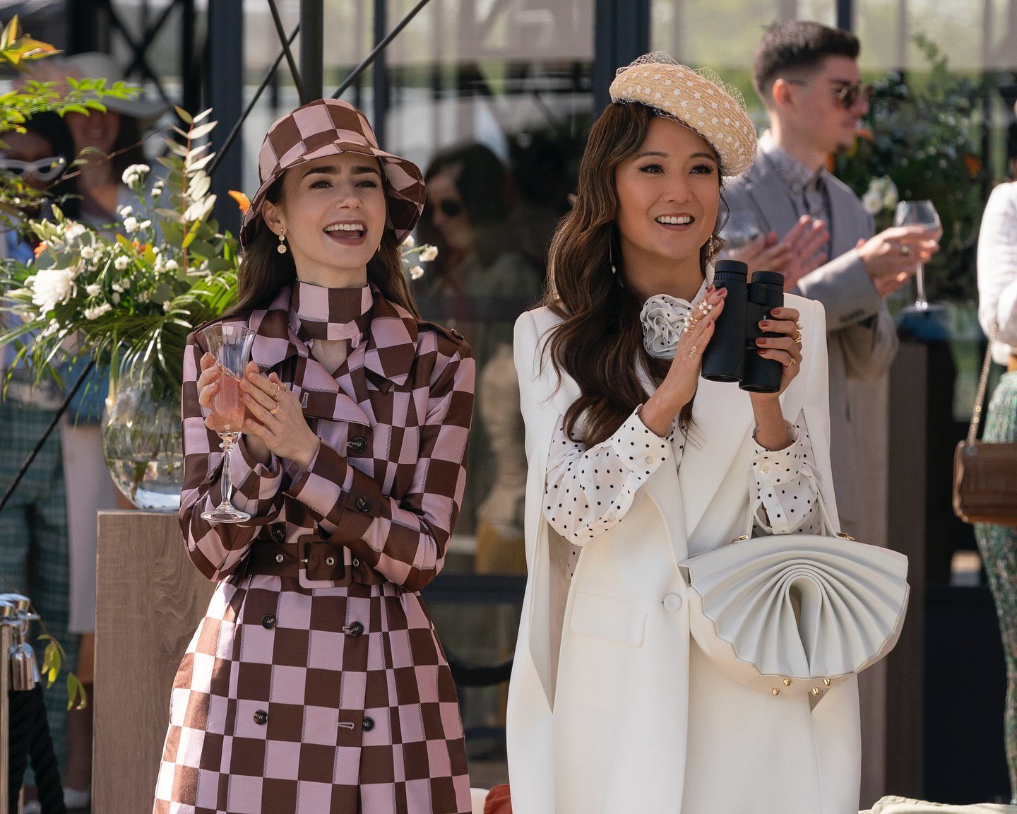 Встречалась с Крисом Эвансом и поддержала Украину: неизвестные факты о звезде "Эмили в Париже"