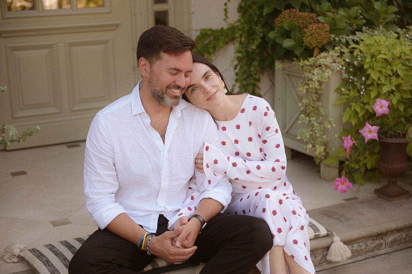 Тімур Мірошниченко розчулив світлинами з дружиною та дітьми: теплі сімейні фото