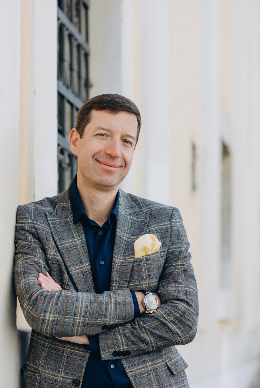 Человеческий фактор победит: топ-5 профессий, которые ИИ заменить не сможет