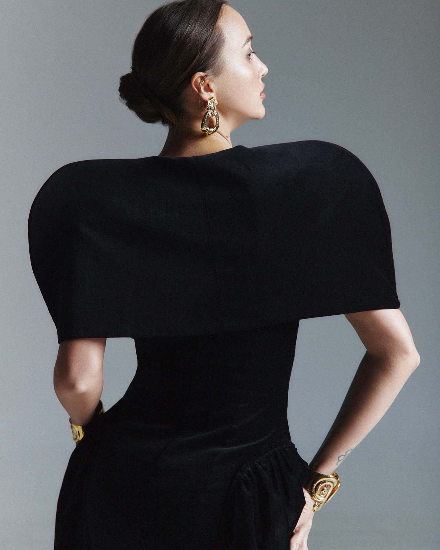 У чому виблискувати на Різдво і Новий рік: Кароль, Різатдінова, Ребрик і дружина Павліка показали святкові образи