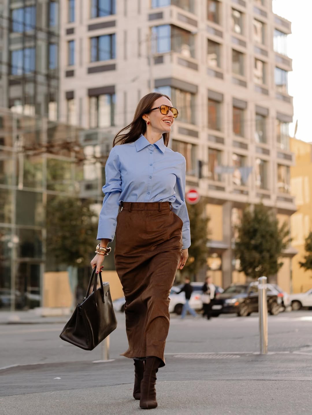 Замшева спідниця - тренд сезону: як її носить Христина Горняк