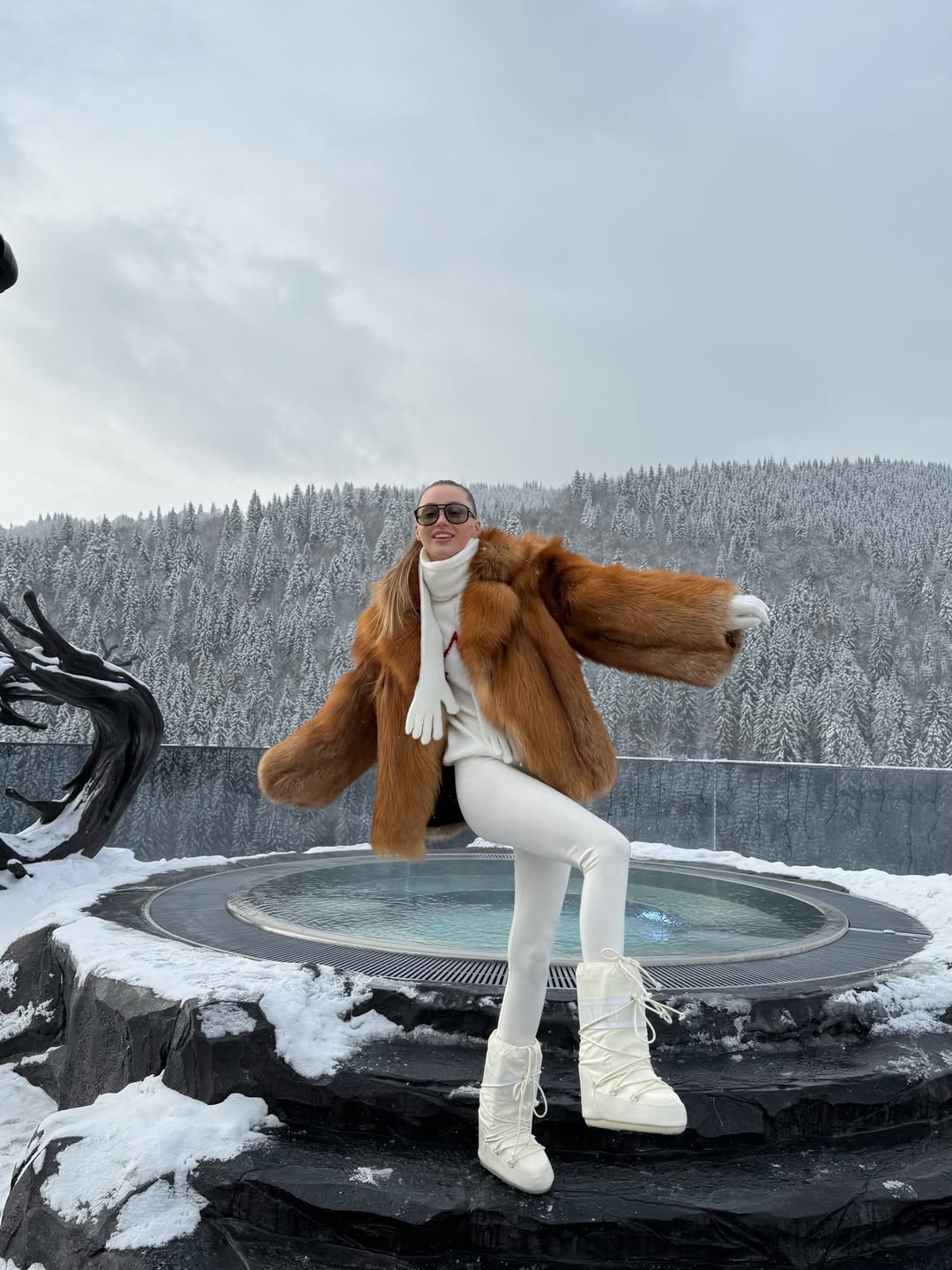 Колишня Тищенка в об’ємній шубі: комфортний та стильний зимовий "лук"