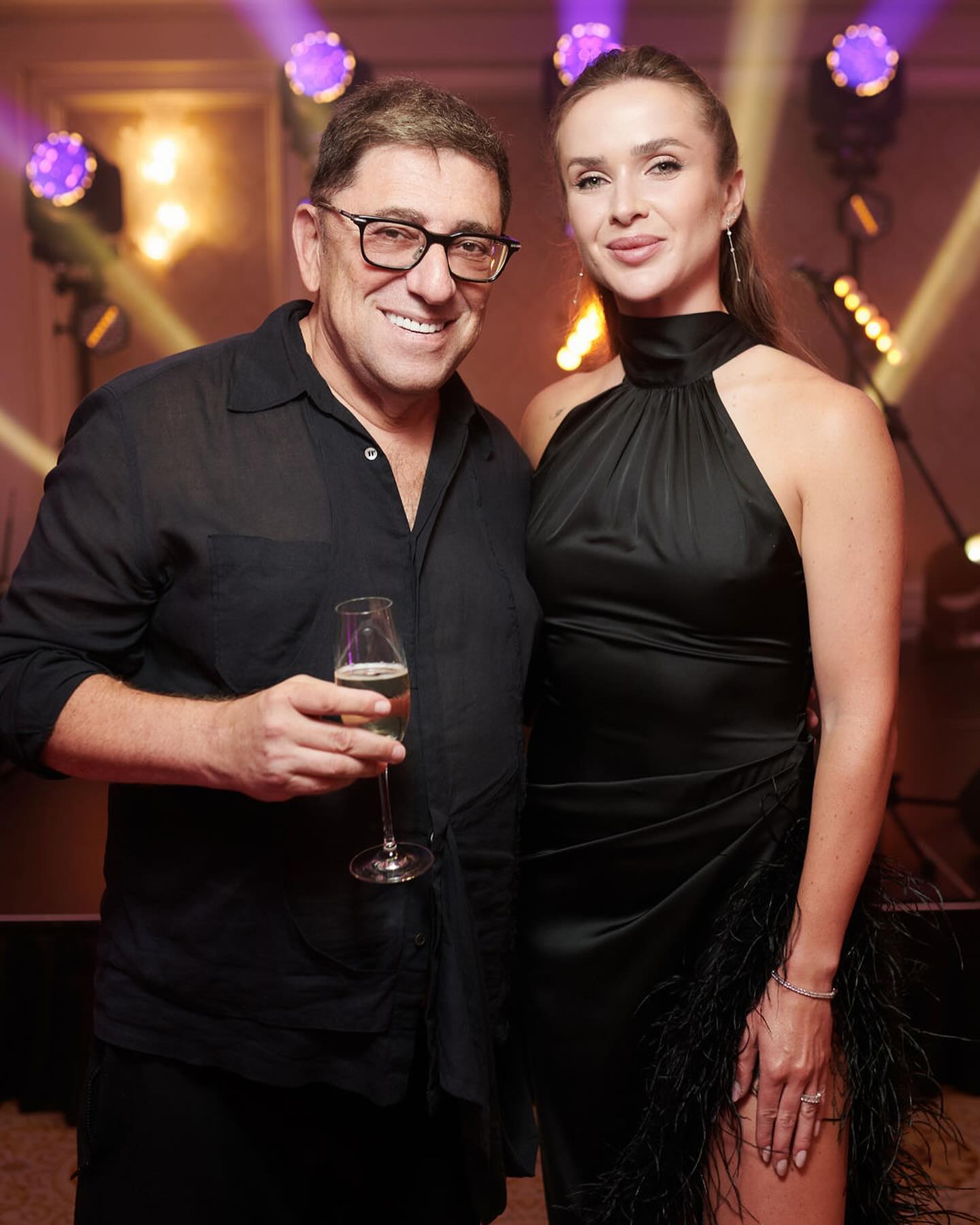 "Мій особливий день": Світоліна відсвяткувала ювілей у ефектній сукні з розрізом та боа